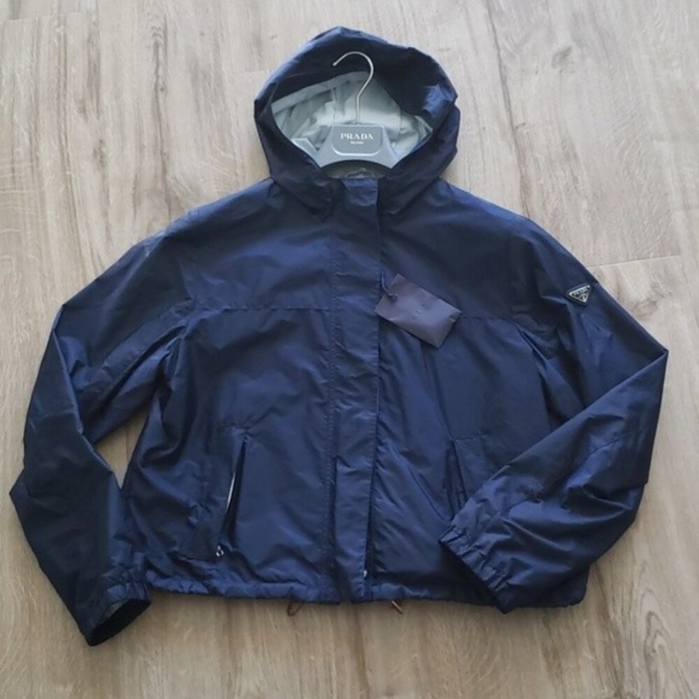 Prada Womens Navy Chic Feminine Edgy Luxury Tan Belted Windbreaker Size 46 - Picture 2 of 7